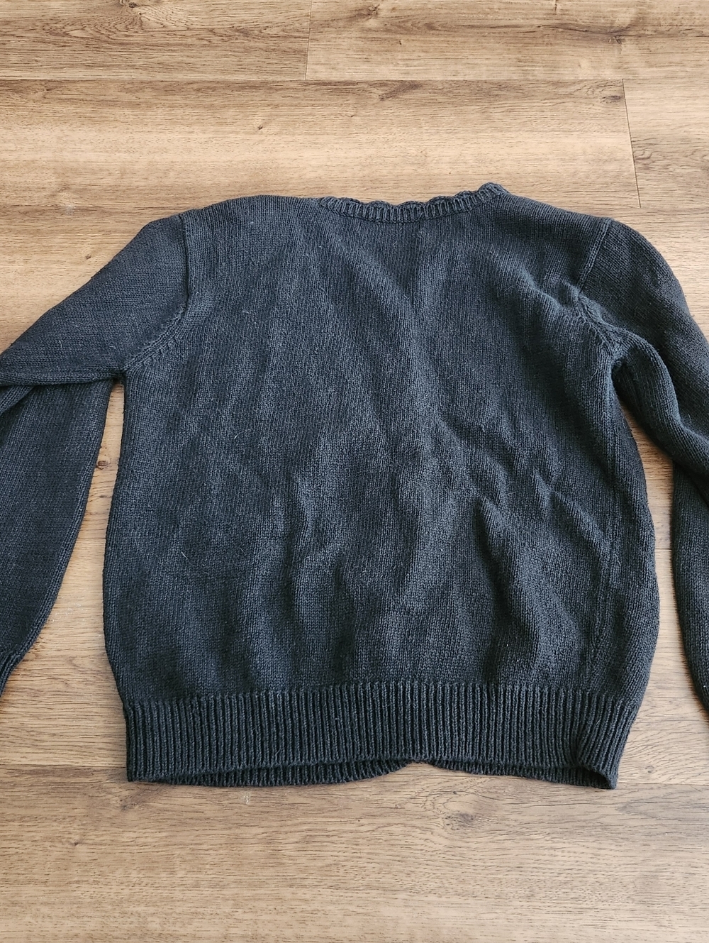 Vintage Orvis Black Knitted Cardigan Sweater Floral Embroidery Size Medium - Picture 4 of 4